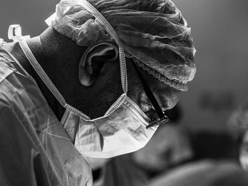 AssuredPartners-Cosmetic-Insurance-for-Surgeons B&W cosmetic surgeon insurance